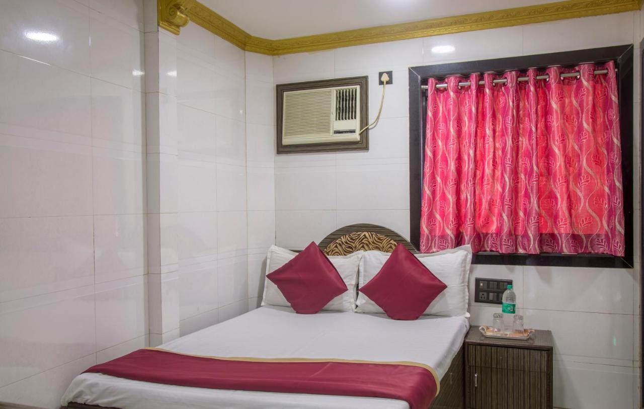 Relax Guest House 뭄바이 외부 사진