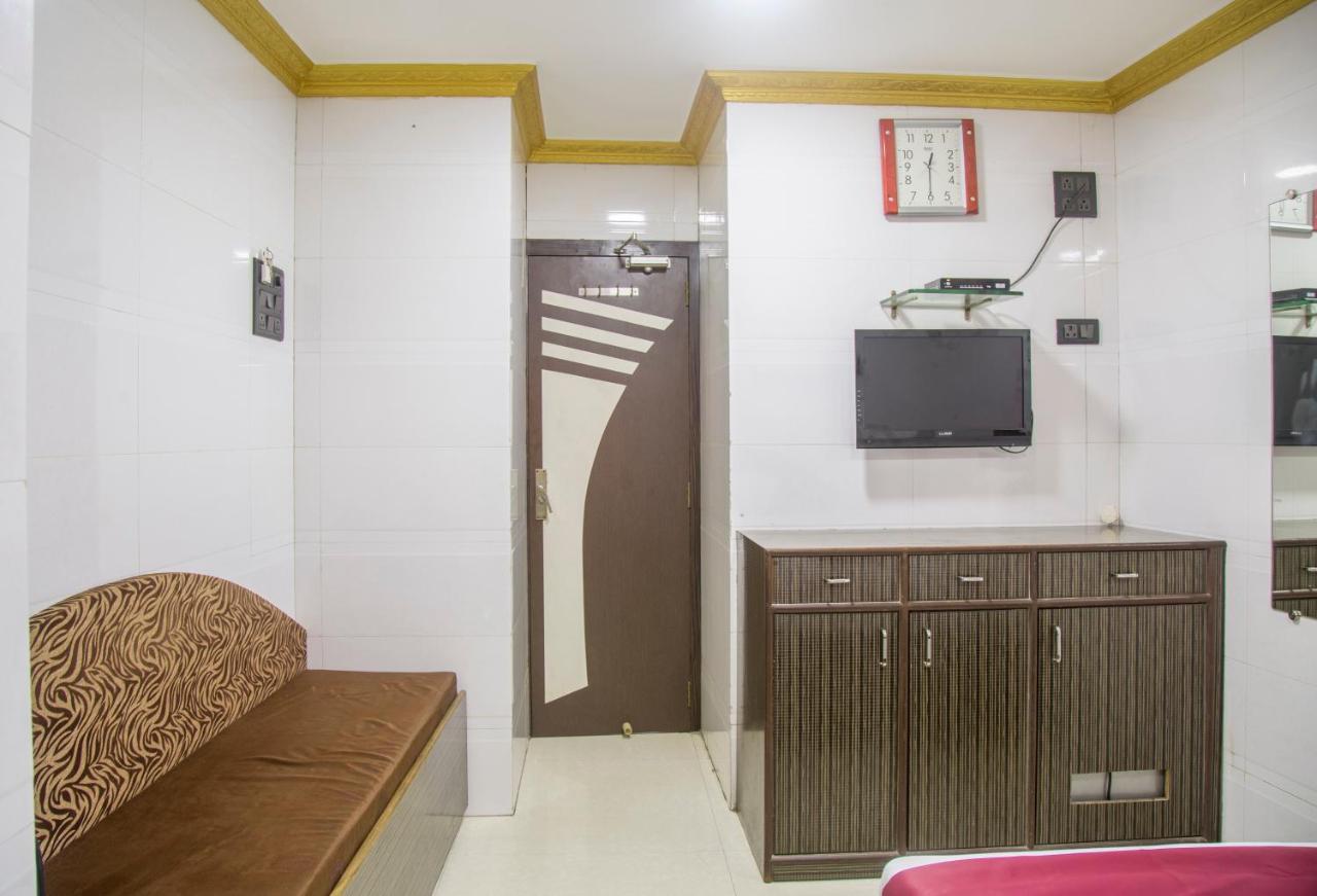 Relax Guest House 뭄바이 외부 사진